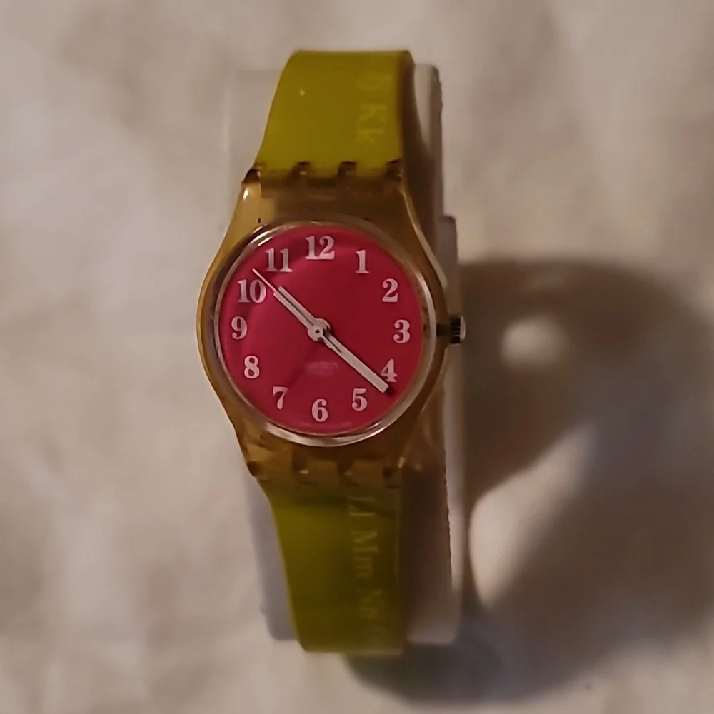 Swatch Lady XYZ Working‎ But Dirty & Used Watch Pink Green Alphabet